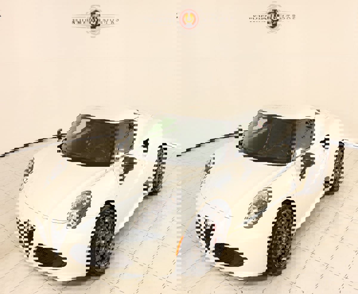 Used 2015 Alfa Romeo 4C Coupe w/ Leather Interior Group image 32