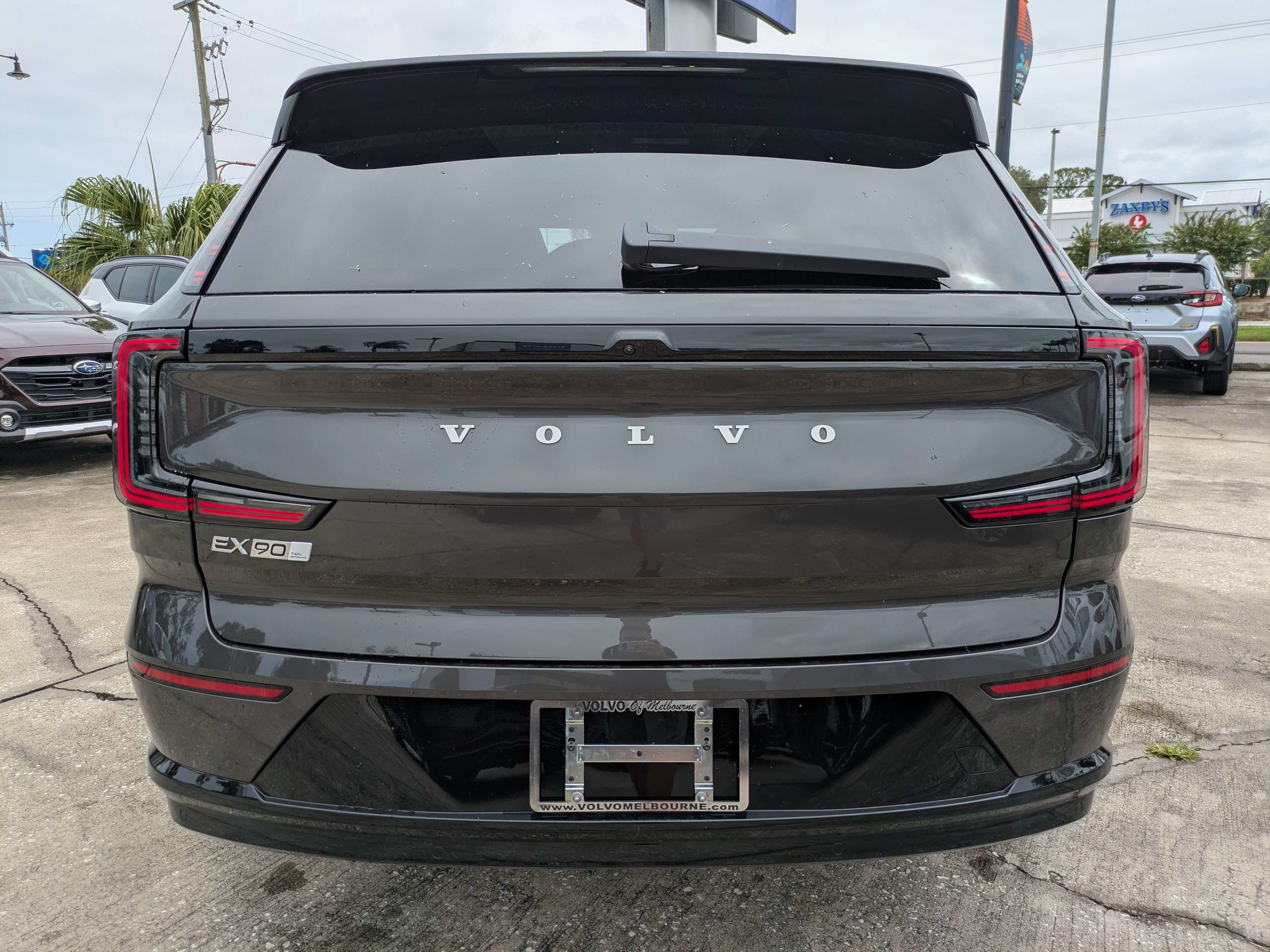 New 2025 Volvo EX90 Plus AWD/4WD image 5
