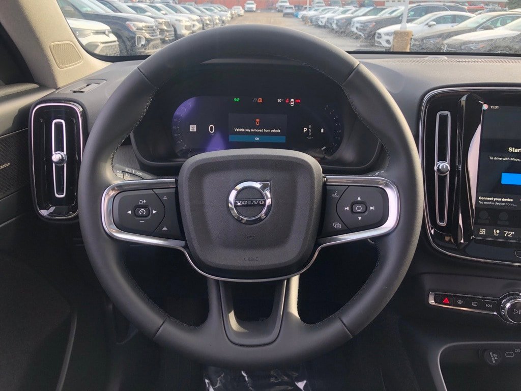 New 2026 Volvo XC40 B5 Ultra w/ Protection Package Premier AWD/4WD image 19
