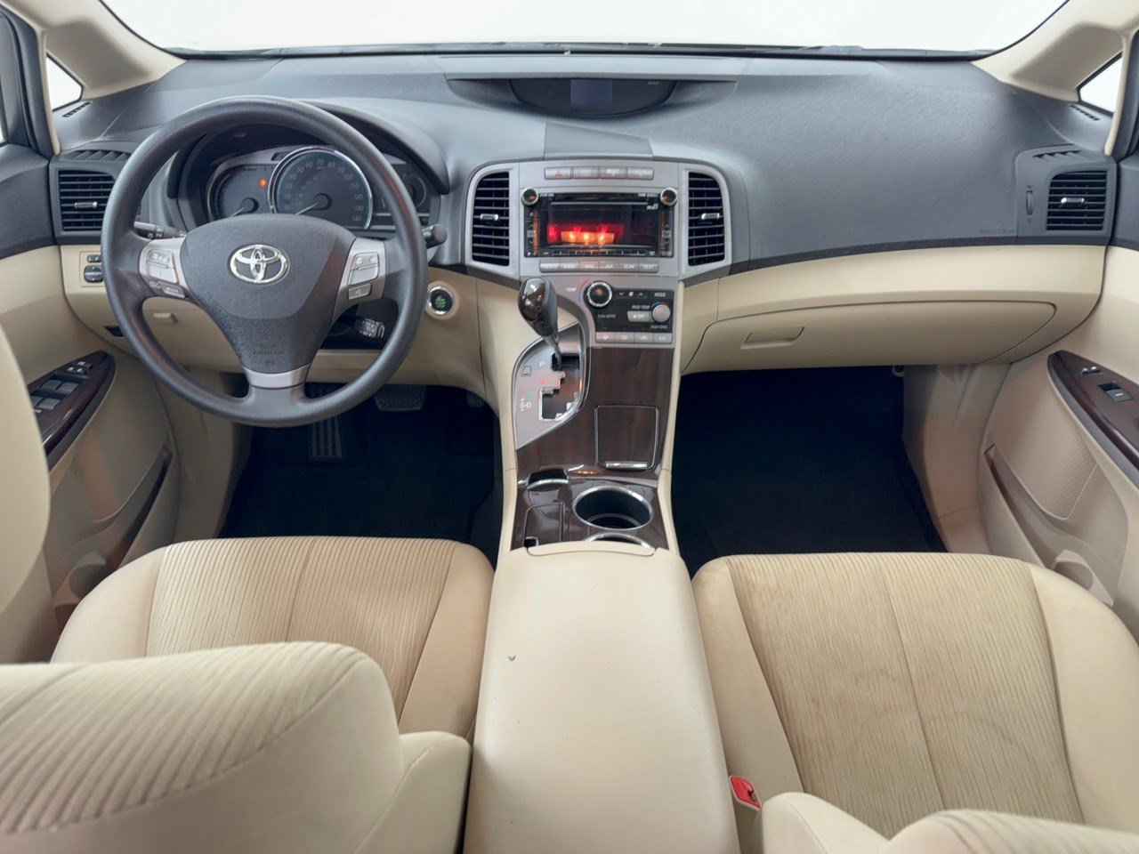 Used 2010 Toyota Venza w/ Convenience Pkg FWD image 17