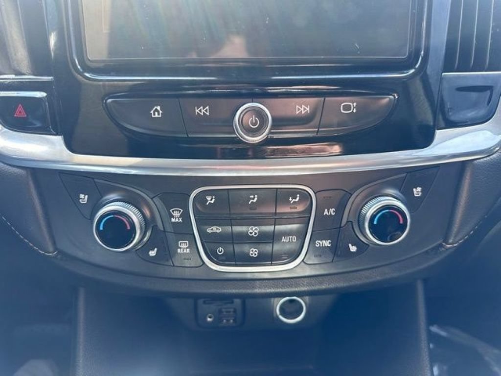 Used 2020 Chevrolet Traverse Premier w/ LPO, Floor Liner Package FWD image 20