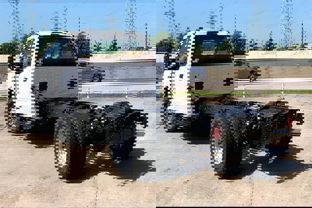 New 2025 Ford F350 XL image 3