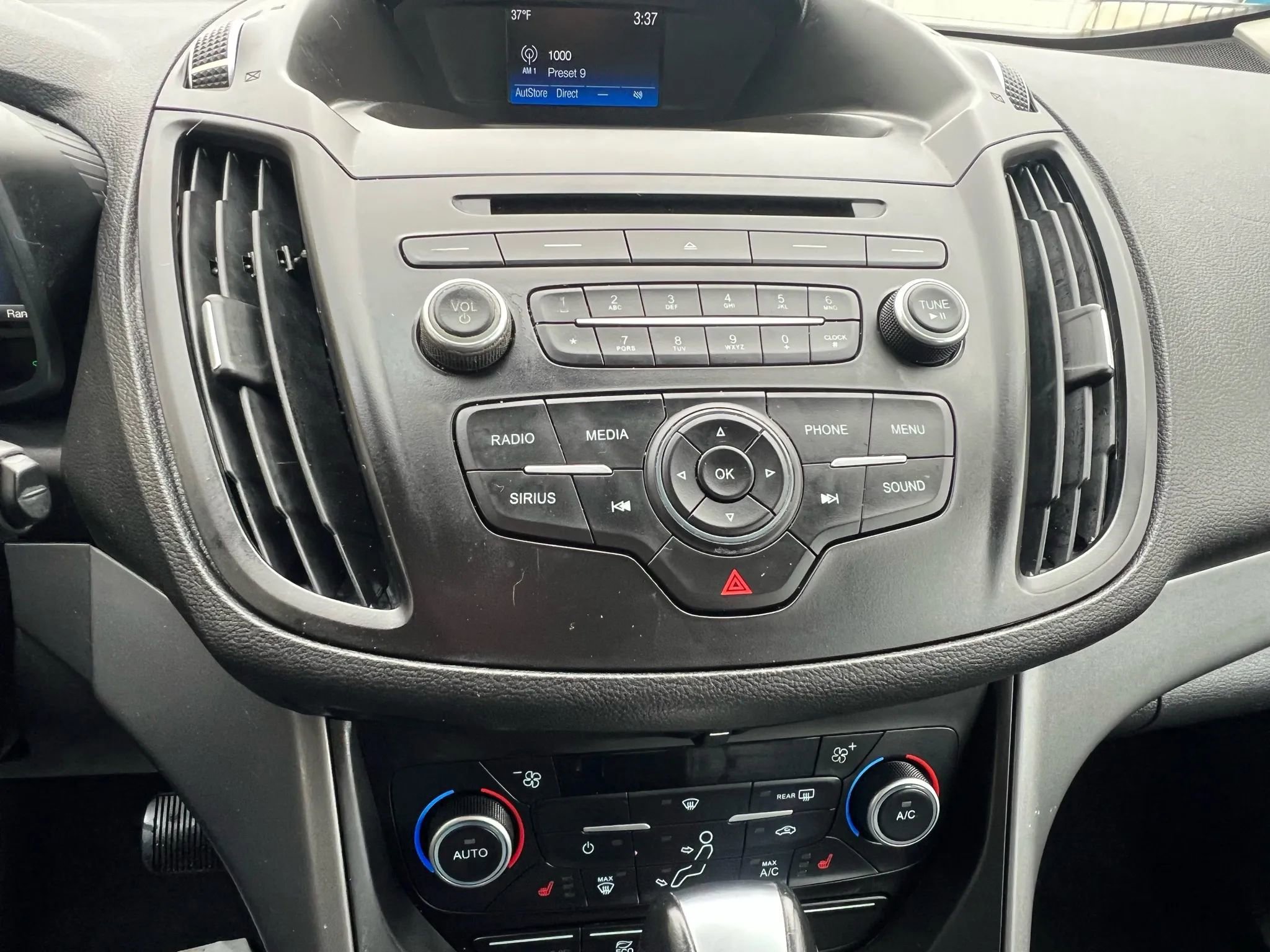 Used 2017 Ford C-MAX SE w/ Equipment Group 202A image 18