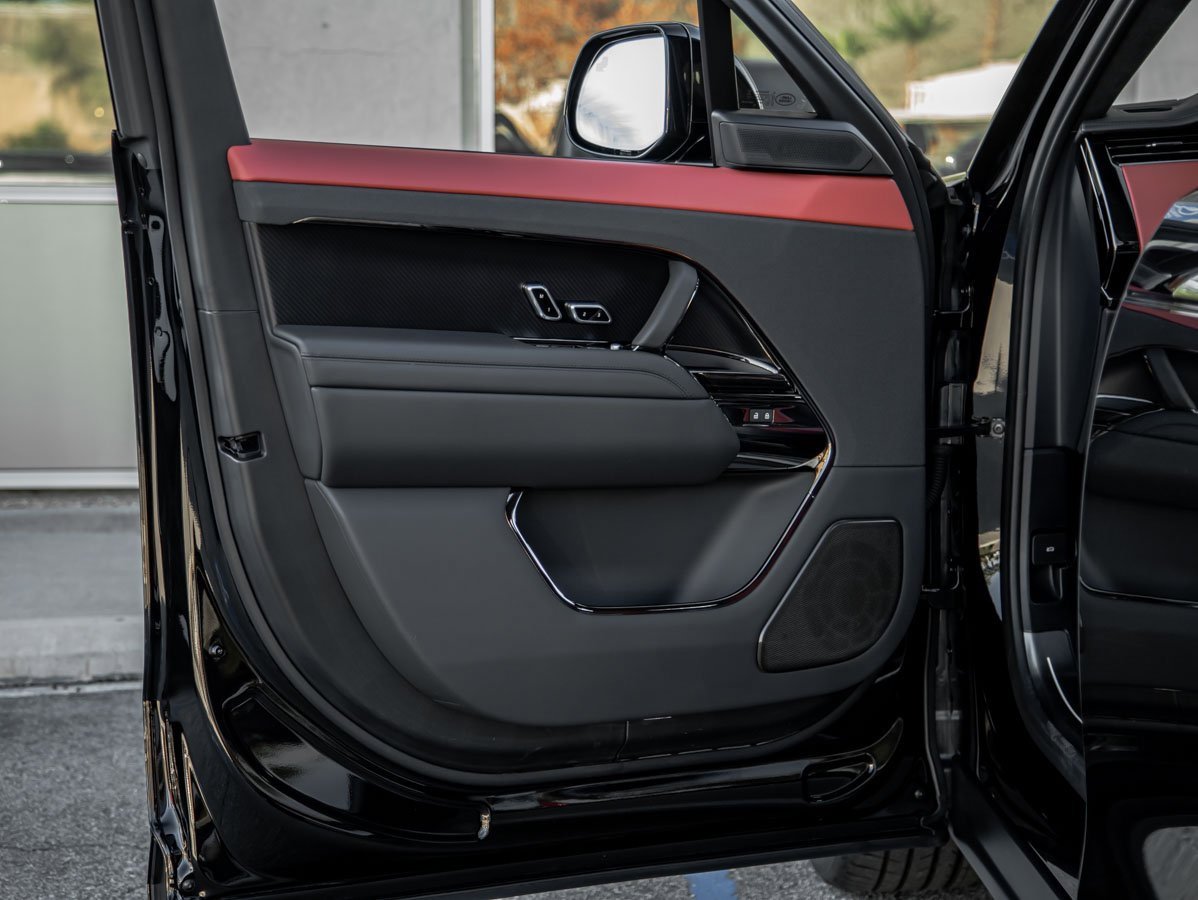 New 2024 Land Rover Range Rover Sport image 12