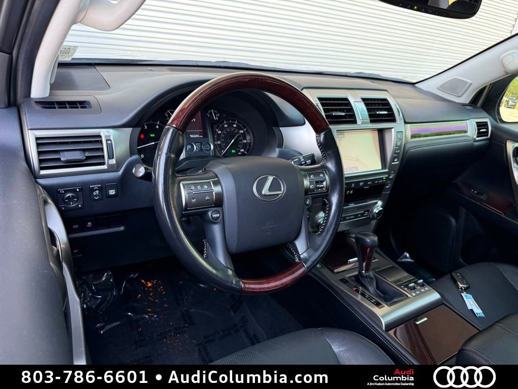 Used 2018 Lexus GX 460 Premium AWD/4WD image 3