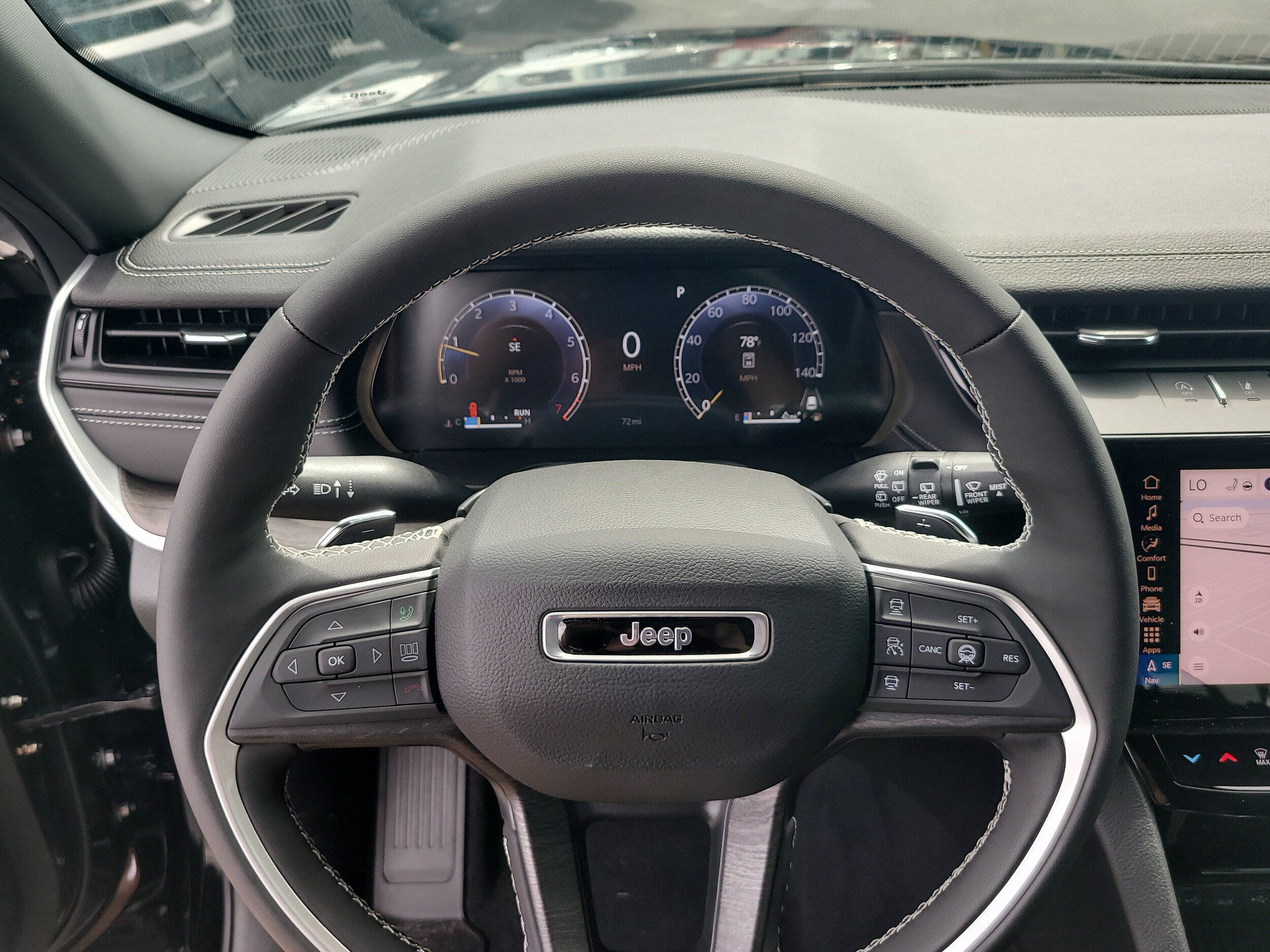 New 2026 Jeep Grand Cherokee Altitude RWD image 21