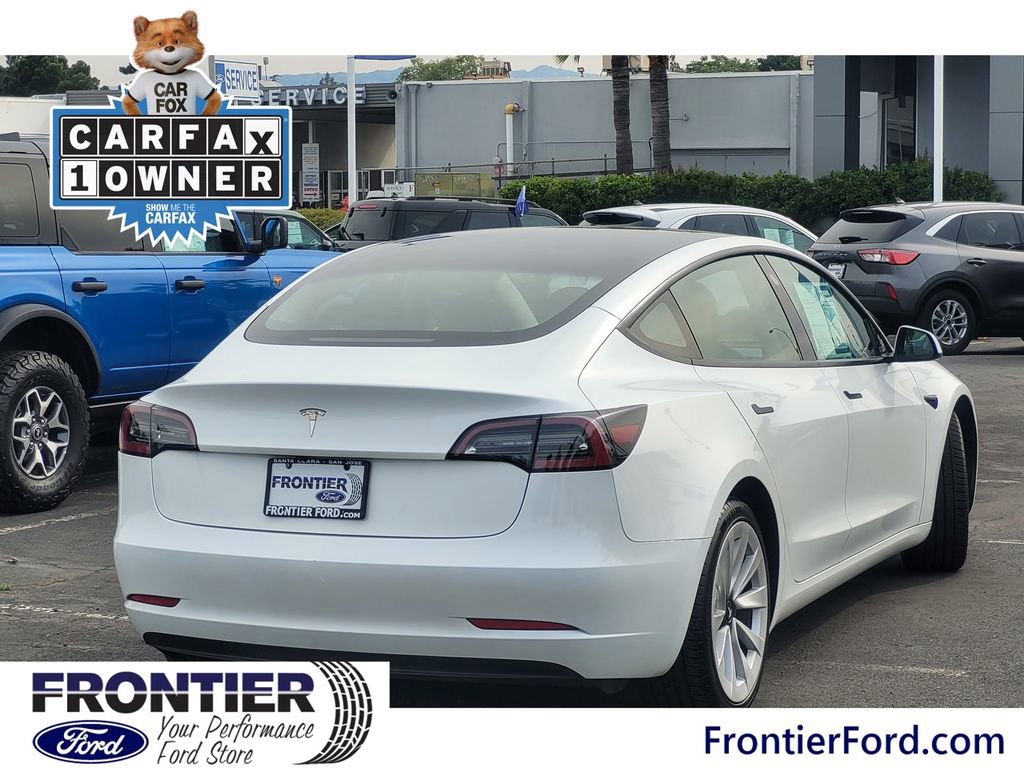 Used 2023 Tesla Model 3 Standard Range image 5