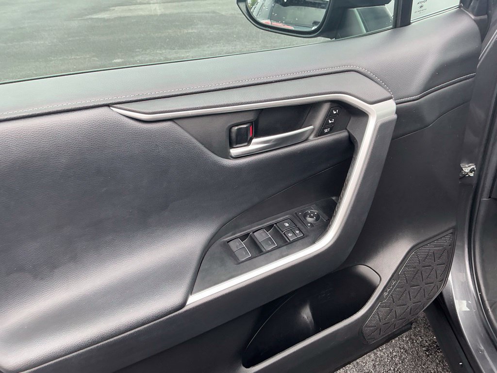 Certified 2023 Toyota RAV4 Limited AWD/4WD image 18