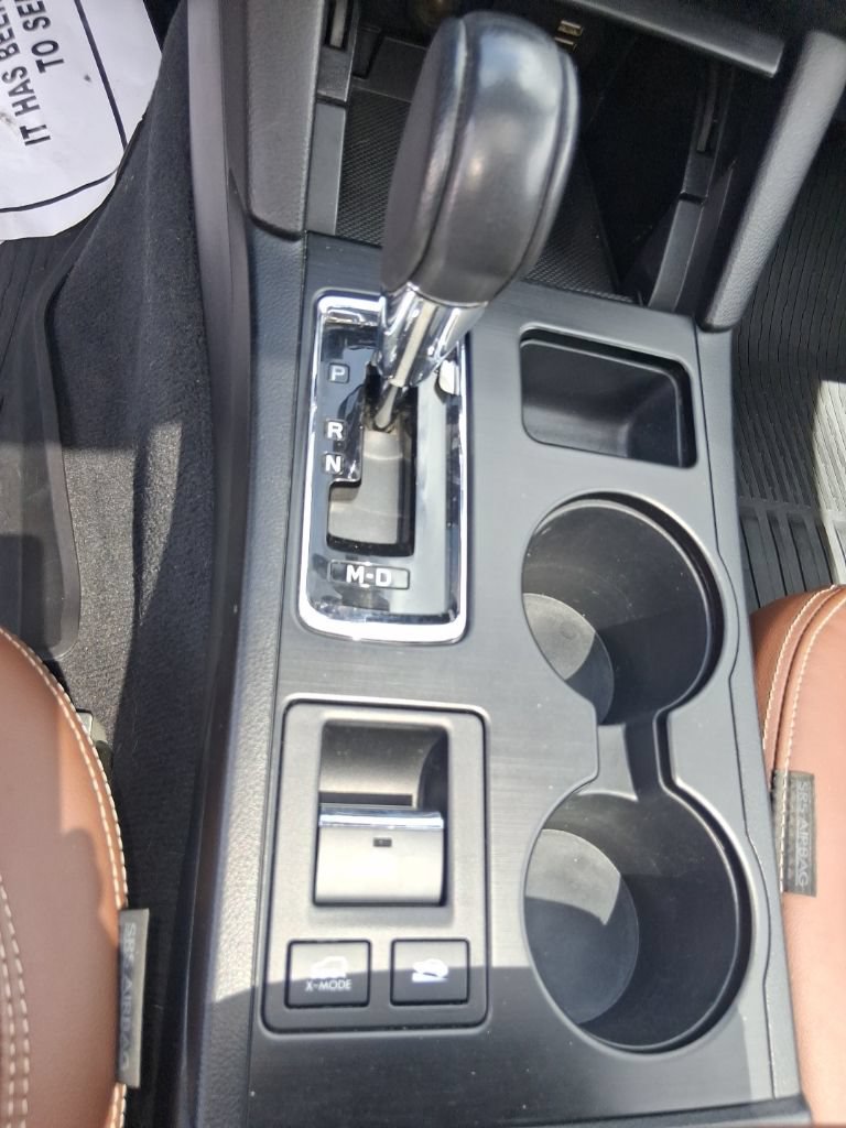 Used 2019 Subaru Outback 3.6R Touring AWD/4WD image 13
