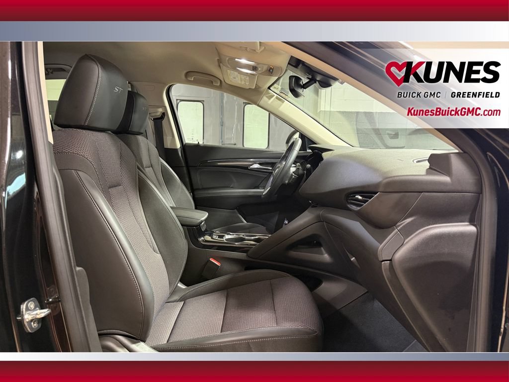 Used 2023 Buick Envision Preferred w/ Sport Touring Package AWD/4WD image 36