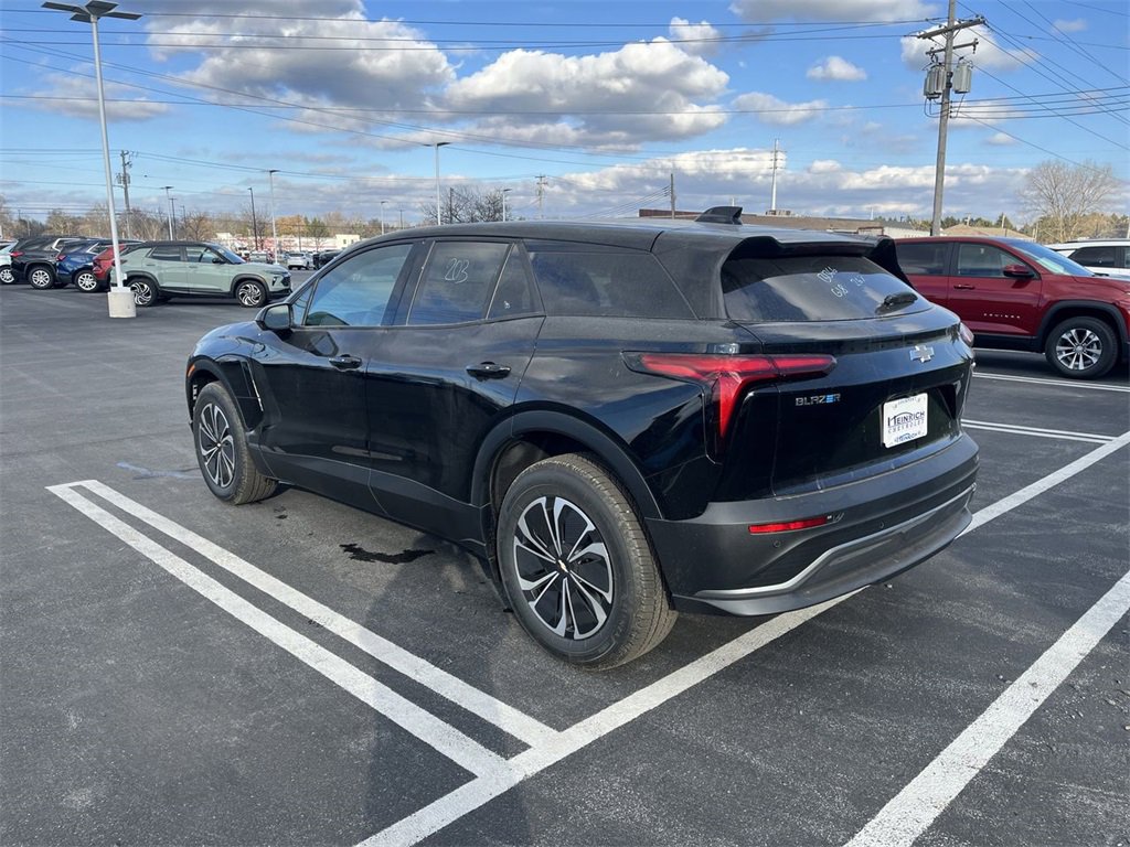 New 2026 Chevrolet Blazer EV LT image 6