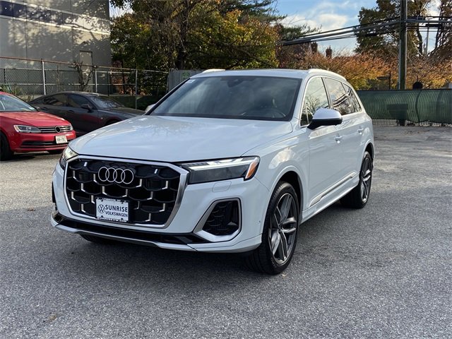 Used 2025 Audi SQ7 Prestige w/ Prestige Package image 9