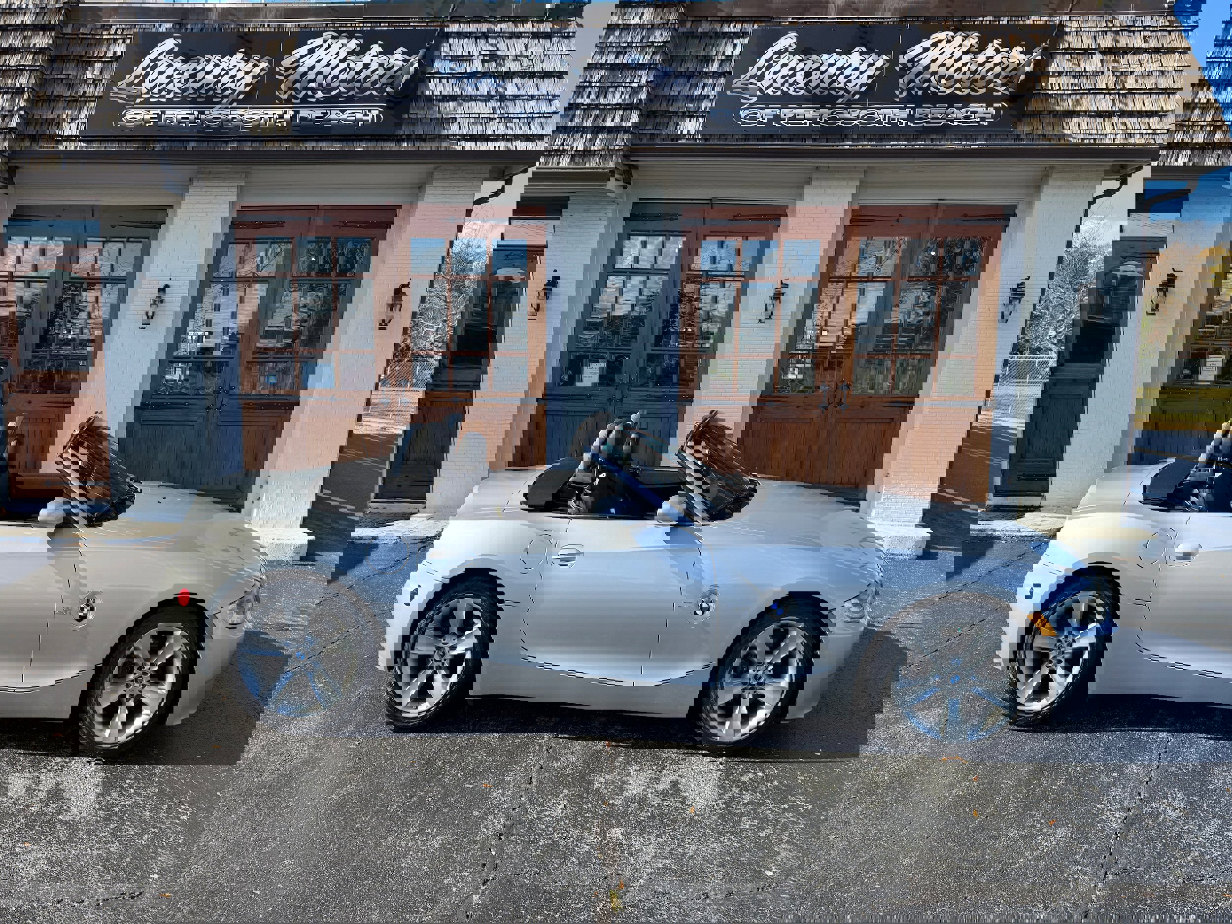 Used 2006 BMW Z4 3.0i image 1