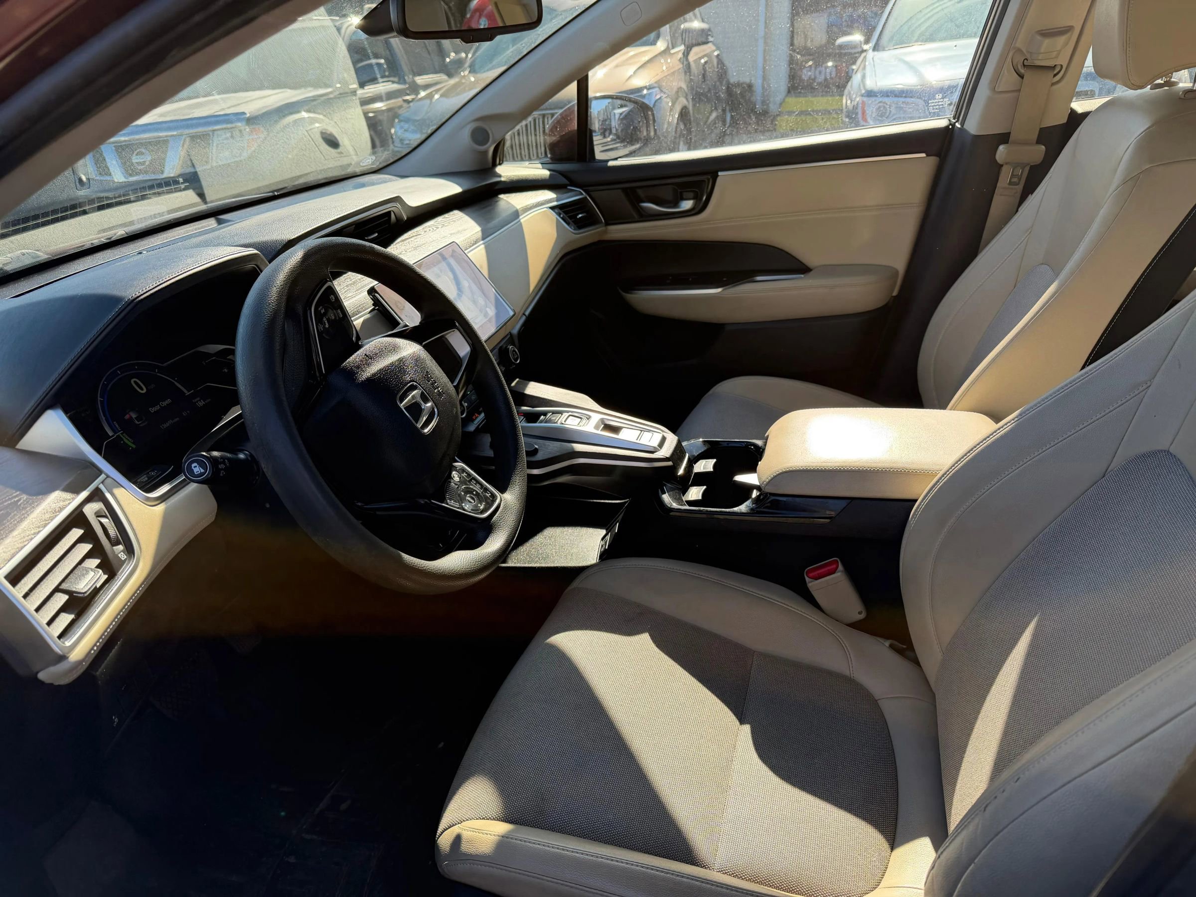 Used 2018 Honda Clarity Plug-In Hybrid image 17