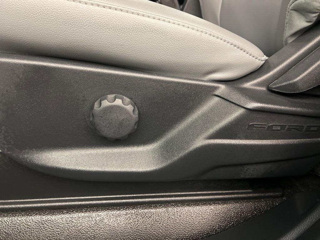 New 2026 Ford F250 XL w/ XL Chrome Package image 23