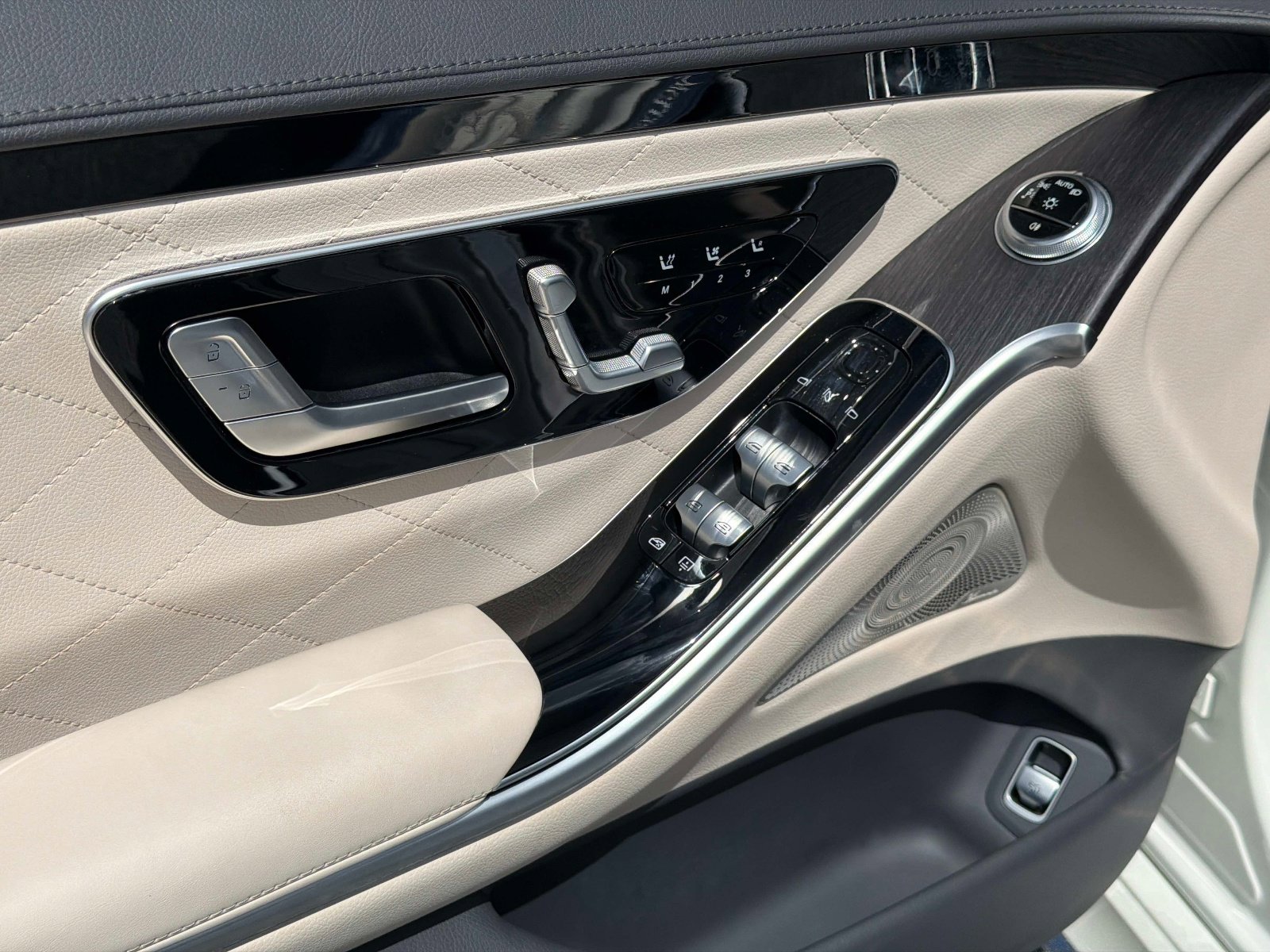 Used 2022 Mercedes-Benz S 580 4MATIC Sedan image 37