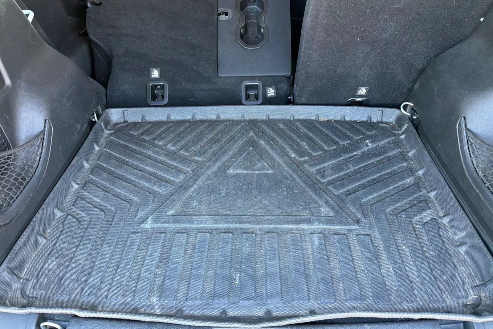 Used 2020 Jeep Renegade Latitude w/ Popular Equipment Group FWD image 15