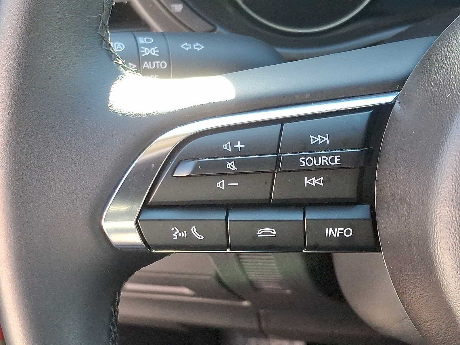 Certified 2025 MAZDA CX-30 AWD 2.5 S w/ Select Sport Pkg image 21