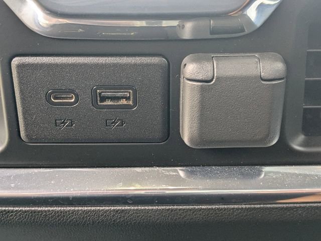 Used 2021 GMC Sierra 2500 Denali w/ Denali Ultimate Package image 14