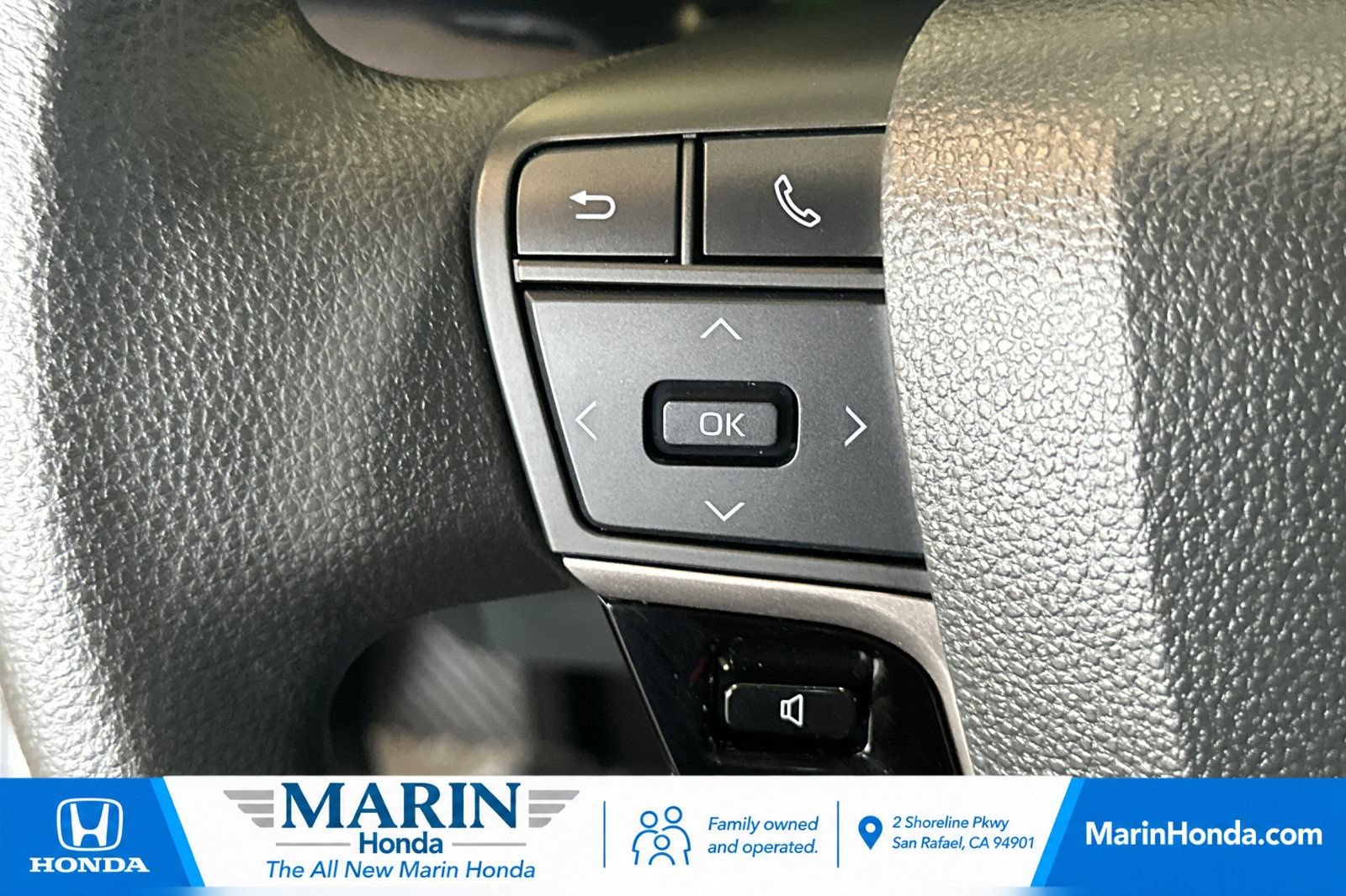 Used 2025 Toyota Camry LE w/ Convenience Package FWD image 27