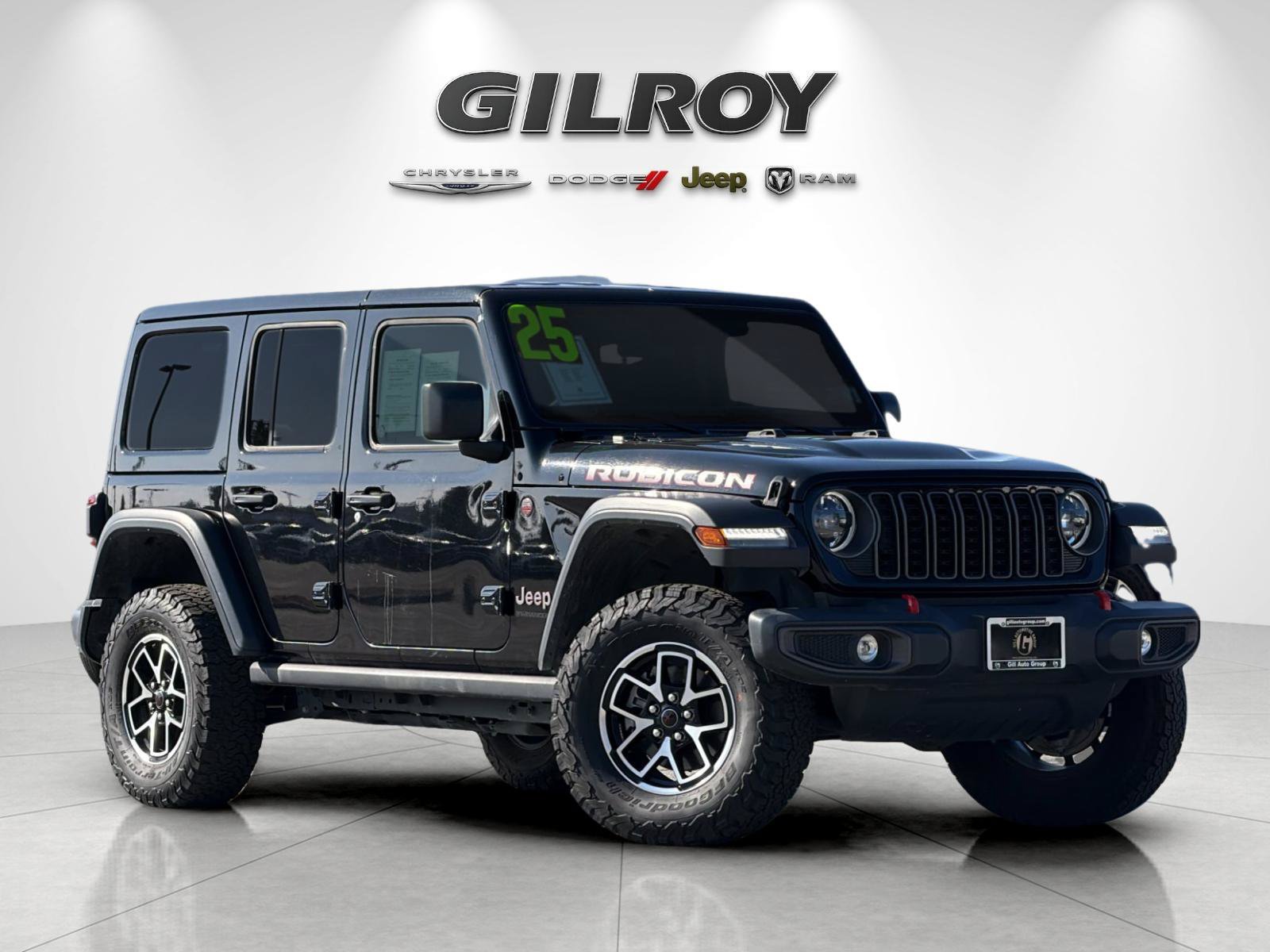 Used 2025 Jeep Wrangler Unlimited Rubicon AWD/4WD image 2