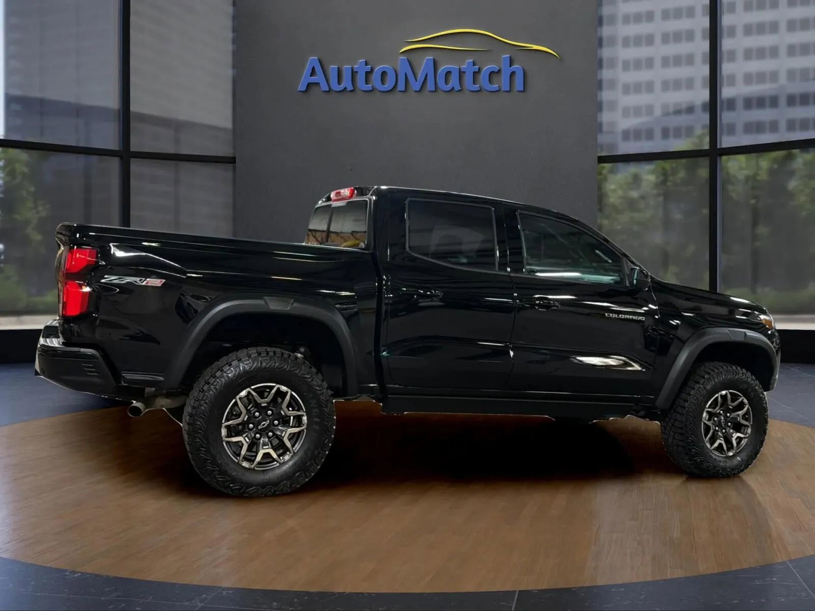 Used 2025 Chevrolet Colorado ZR2 w/ Technology Package image 11