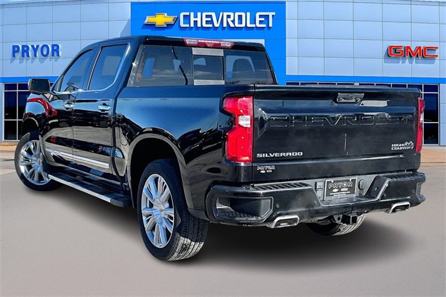 Used 2024 Chevrolet Silverado 1500 High Country w/ Technology Package image 4