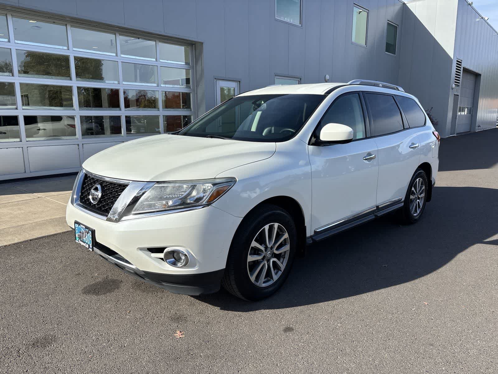 Used 2015 Nissan Pathfinder SL w/ SL Tech Package