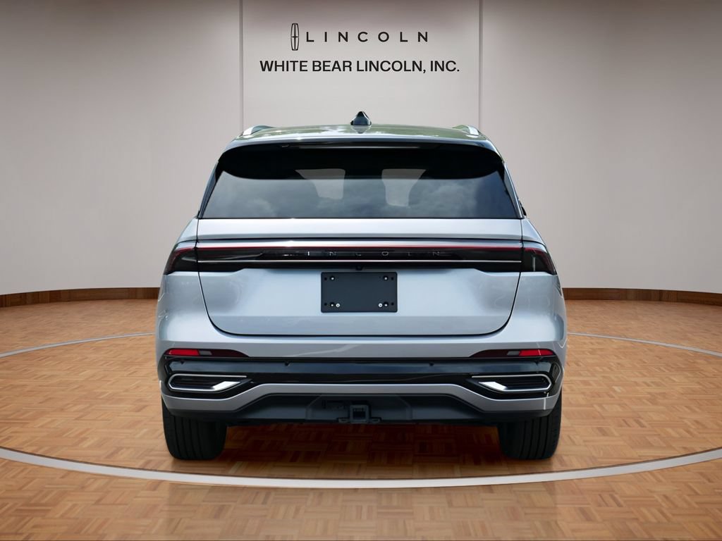 Used 2025 Lincoln Nautilus Reserve AWD/4WD image 6