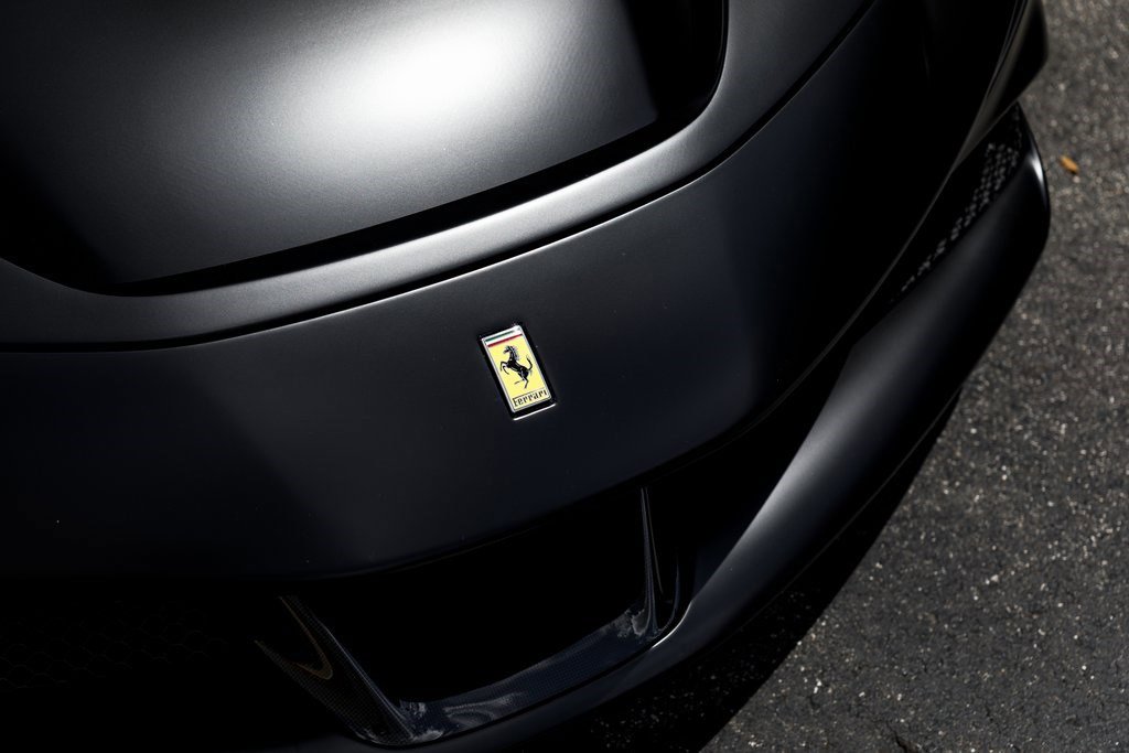 Used 2022 Ferrari SF90 Spider image 38