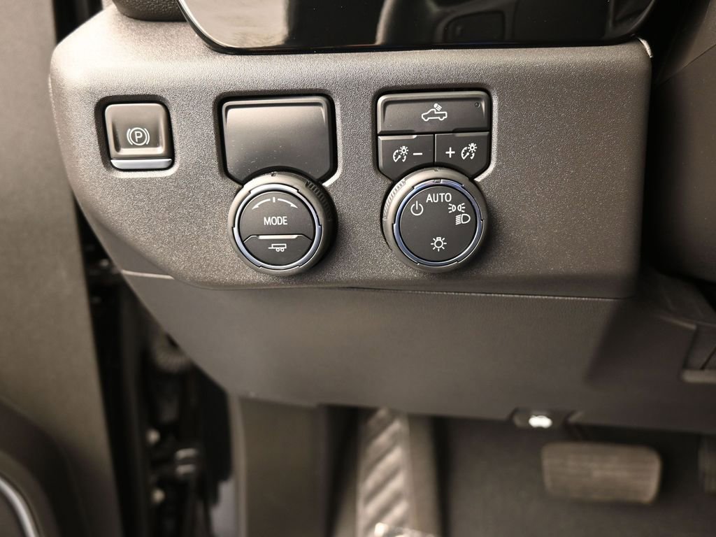 Used 2023 Chevrolet Silverado 1500 LT image 33