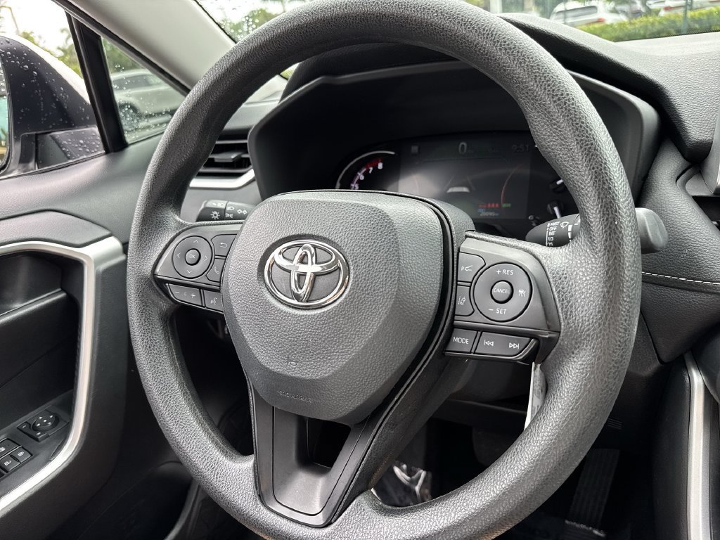 Used 2024 Toyota RAV4 XLE FWD image 54