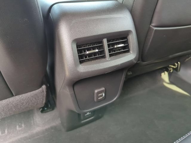 Used 2023 GMC Terrain SLT w/ LPO, Floor Liner Package AWD/4WD image 20
