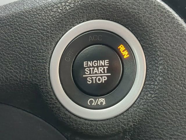 Used 2021 Chrysler 300 S image 34