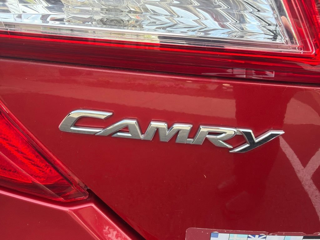 Used 2012 Toyota Camry SE FWD image 8