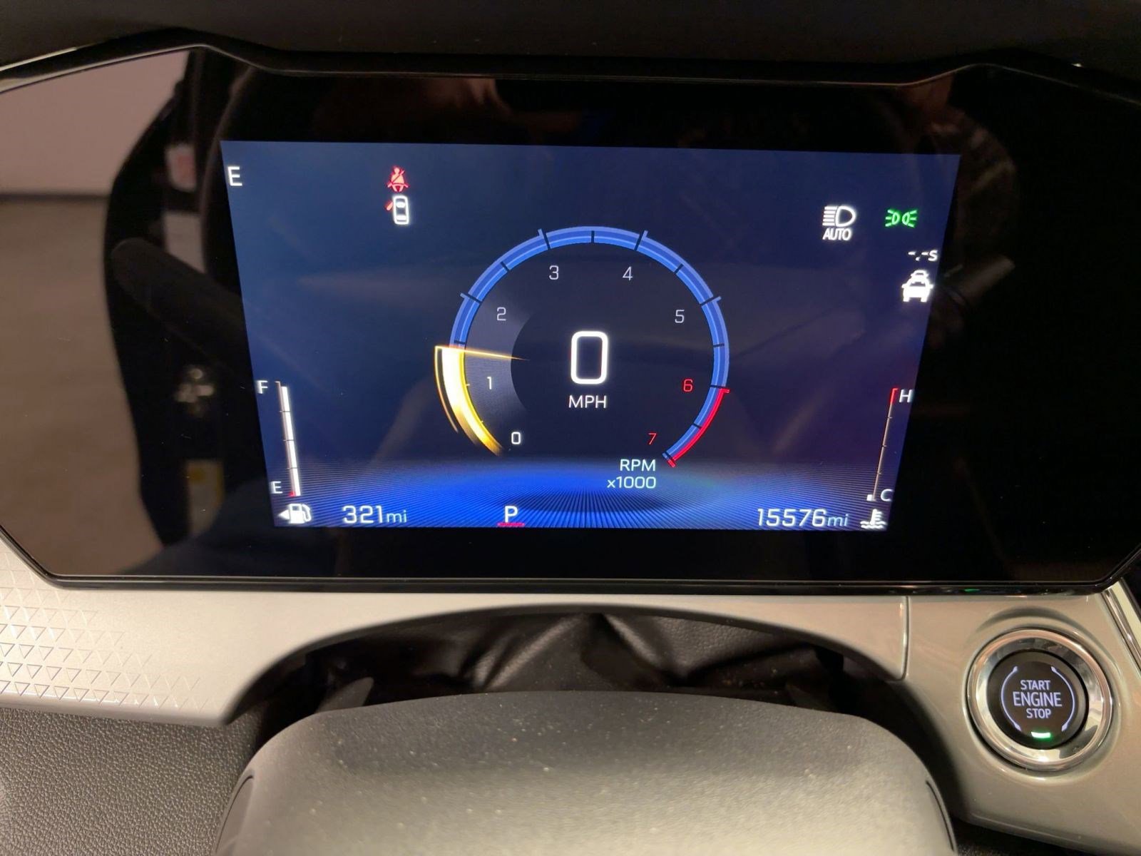 Certified 2025 Chevrolet Trax LT w/ LT Convenience Package image 17