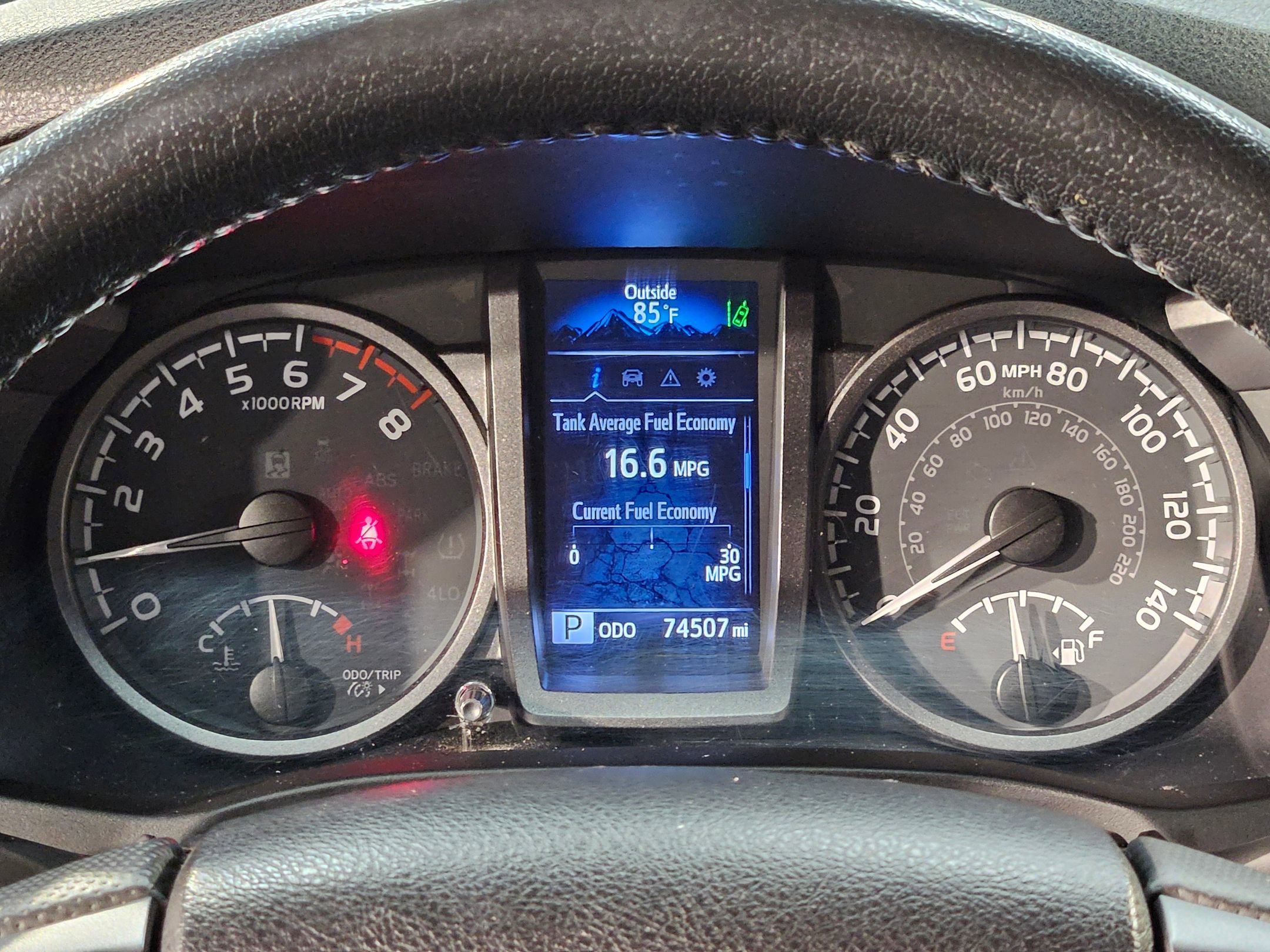 Used 2022 Toyota Tacoma TRD Off-Road RWD image 15