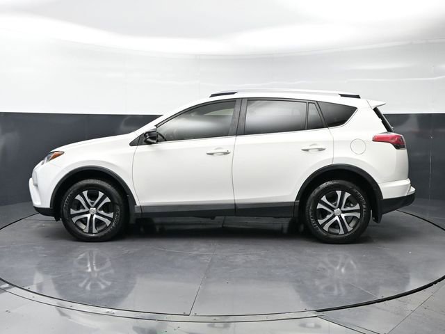 Used 2017 Toyota RAV4 LE image 8