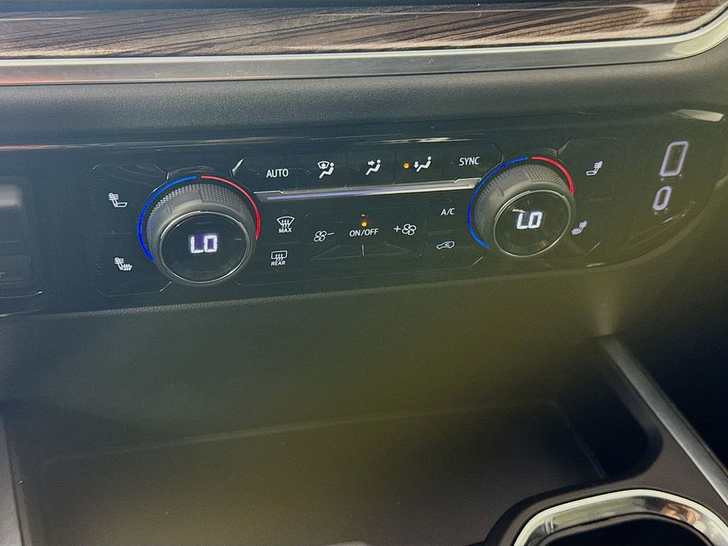 Used 2023 Chevrolet Silverado 1500 LT w/ Z71 Off-Road Package image 16