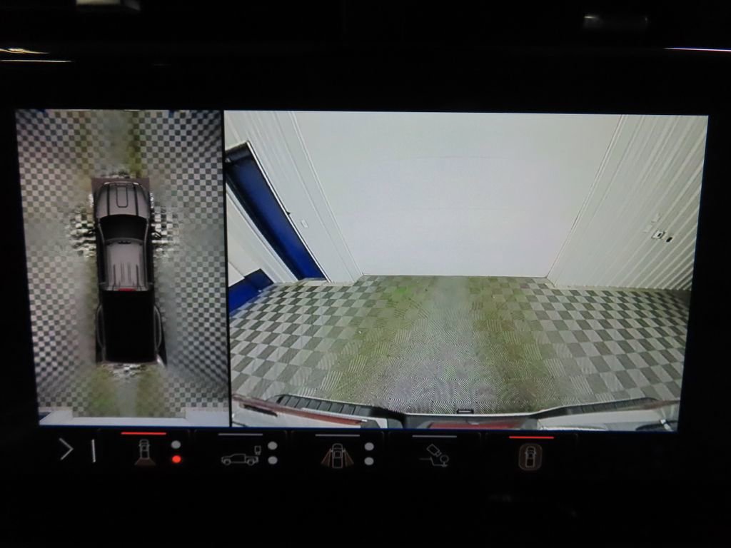 Used 2024 GMC Sierra 3500 Denali w/ Denali Reserve Package image 20