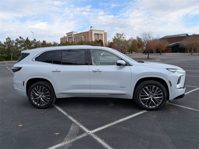 New 2026 Buick Enclave Avenir image 2