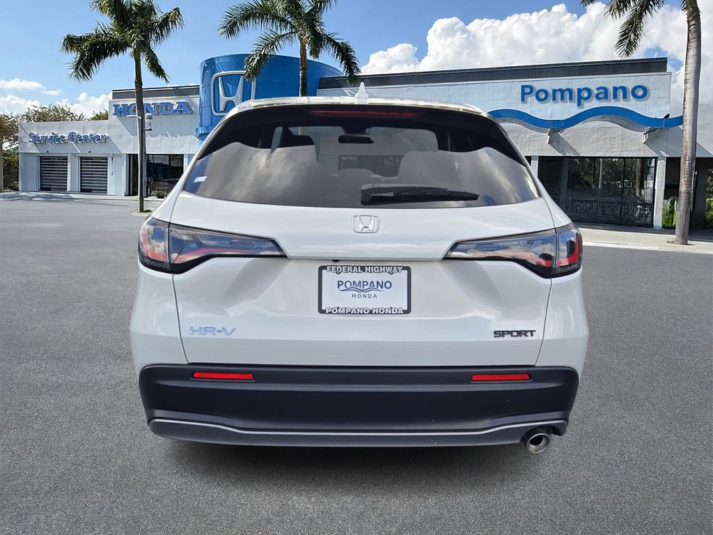 Used 2025 Honda HR-V Sport image 6