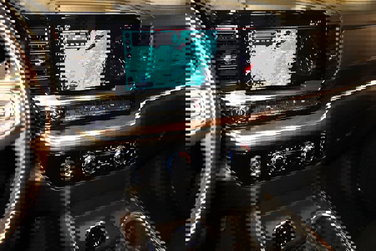 Used 2023 GMC Sierra 1500 SLT w/ SLT Convenience Package image 54