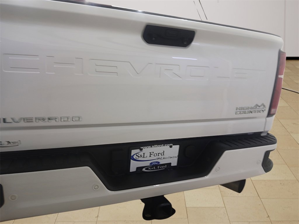 Used 2024 Chevrolet Silverado 2500 High Country w/ High Country Premium Package image 26