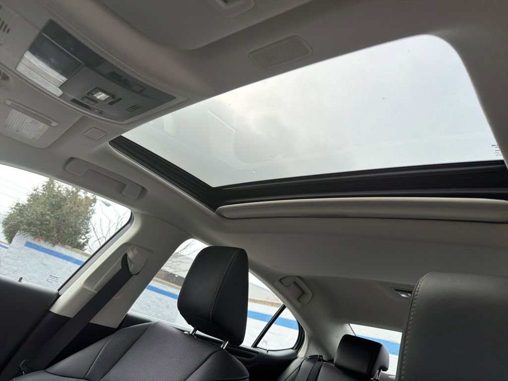 Used 2022 Lexus ES 350 w/ Premium Package image 11