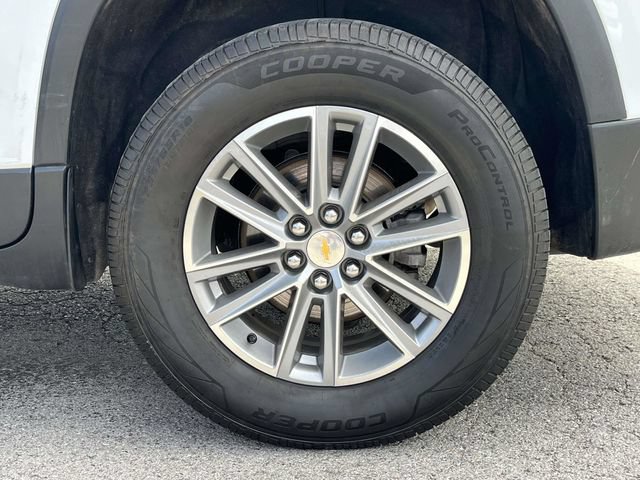 Used 2022 Chevrolet Traverse LT FWD image 11