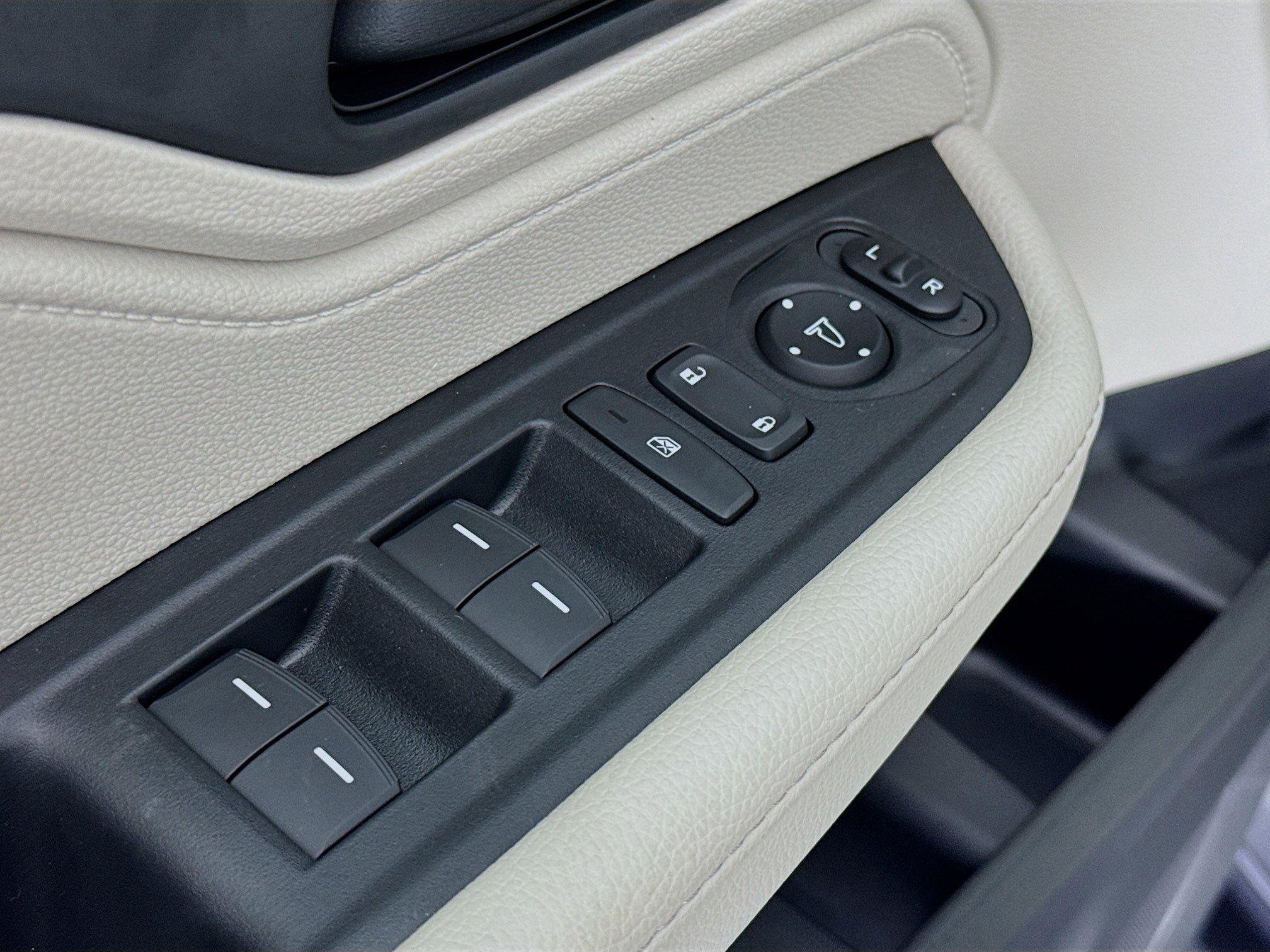 New 2026 Honda Odyssey EX-L image 17