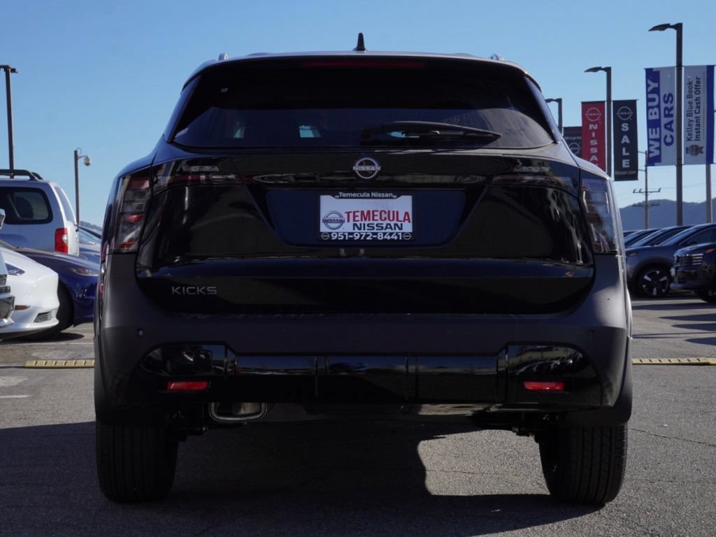 New 2026 Nissan Kicks SV w/ SV Premium Package FWD image 5