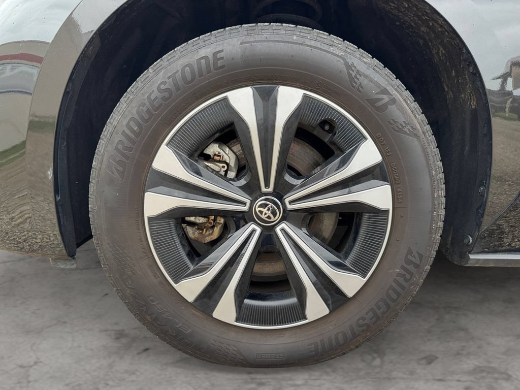 Certified 2024 Toyota bZ4X AWD w/ Weather Package image 9