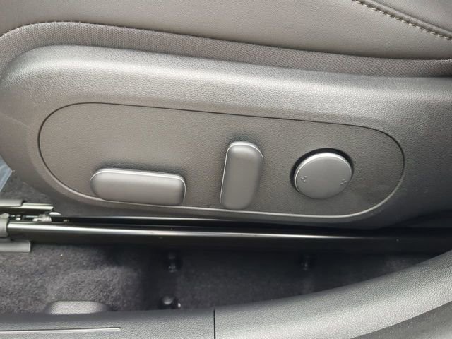 New 2024 Hyundai Kona Limited image 20